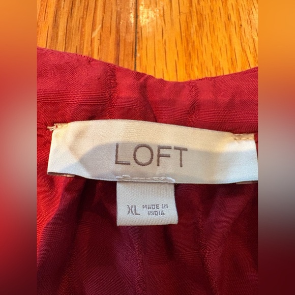 LOFT Burgundy Textured Blouse - Picture 4 of 7